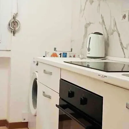 Apartmán Lovely 2 Bed Apart